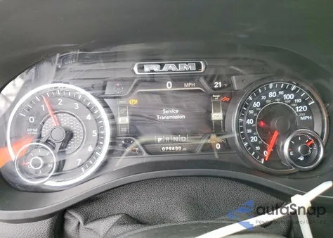 2021 Ram 1500 Big Horn/Lone Star z USA, uszkodzony, nr VIN 1C6SRFFT1MN744662